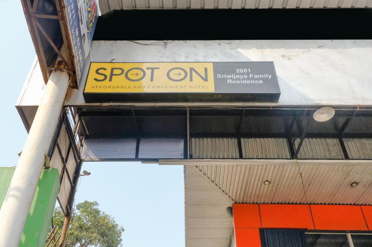 Spot On 2081 Sriwijaya Family Residence Lawang Εξωτερικό φωτογραφία