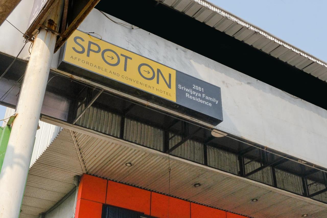 Spot On 2081 Sriwijaya Family Residence Lawang Εξωτερικό φωτογραφία